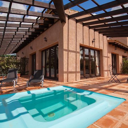 Hotel Es Lloquet (Adults Only) กัมโปส ภายนอก รูปภาพ