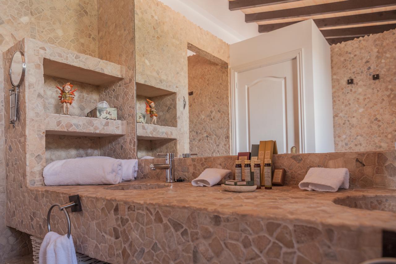 Hotel Es Lloquet (Adults Only) กัมโปส ภายนอก รูปภาพ