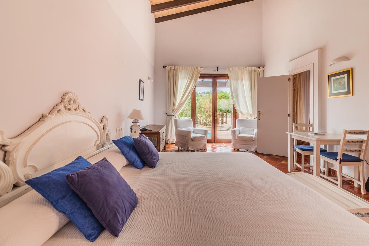 Hotel Es Lloquet (Adults Only) กัมโปส ภายนอก รูปภาพ